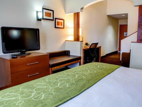 Гостиница Comfort Suites Stevensville - St. Joseph