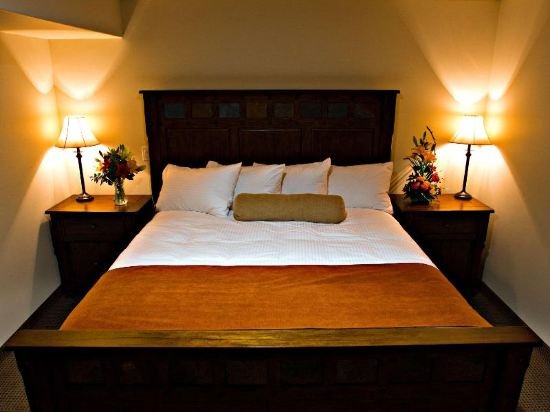 Фото Camrose Resort & Casino