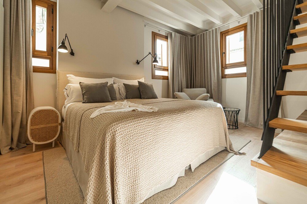 Фото Отель Samaritana Suites