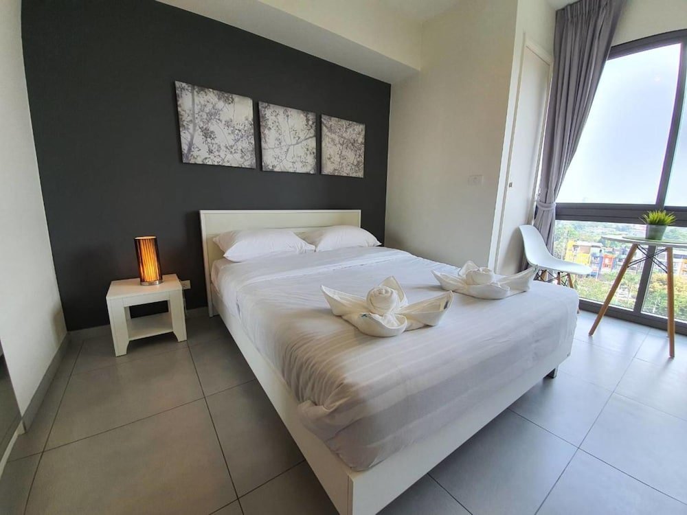 Фото Unixx Pattaya Private Residence and Resort