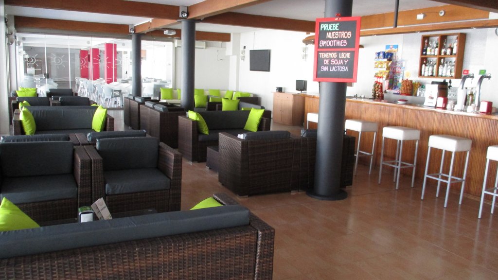 Фото Hotel Apartamentos Solimar