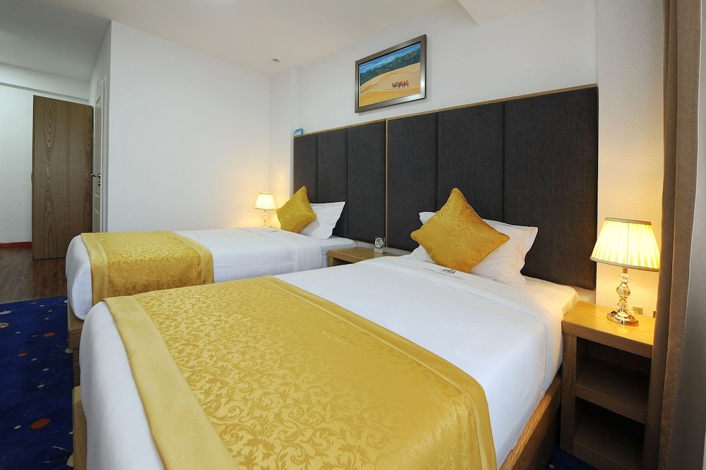 Фото Ub Grand Hotel