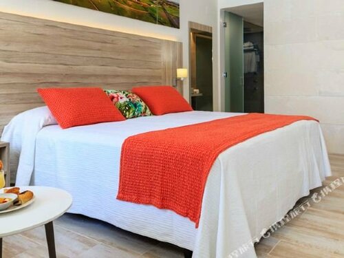 Гостиница Hotel Levante на Форментере