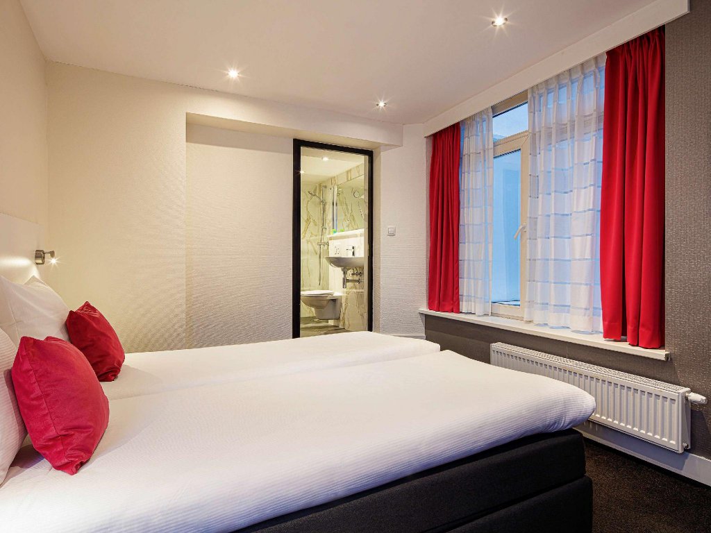 Фото Ibis Styles Amsterdam Amstel Hotel