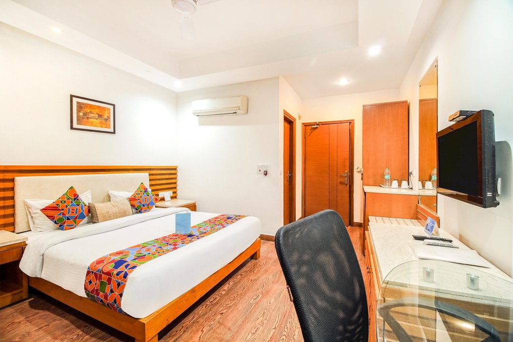 Фото FabHotel Grd Dlf Square