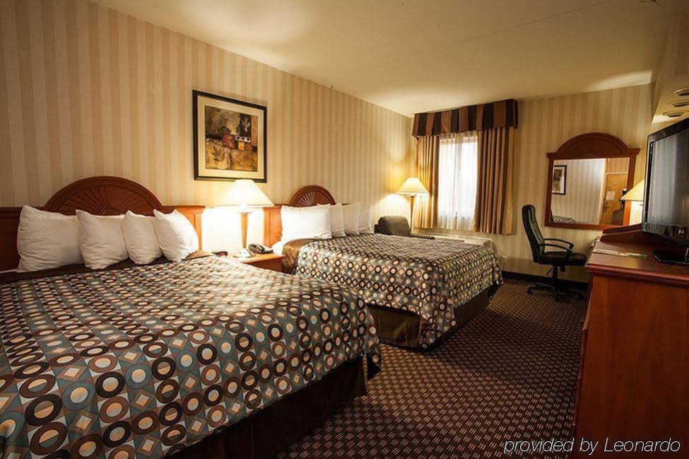 Фото Country Inn & Suites by Radisson Indianapolis East