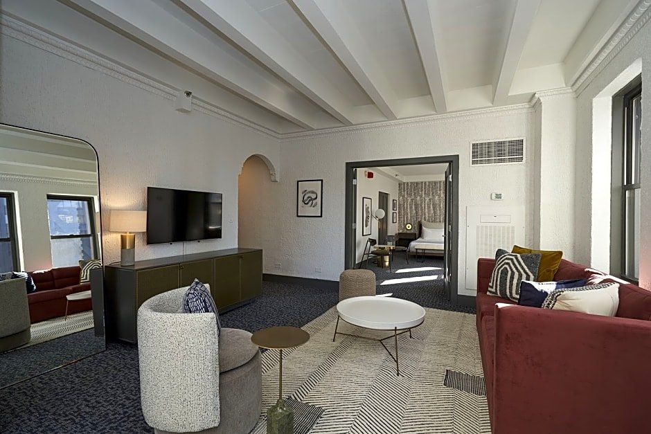 Фото Gale Chicago