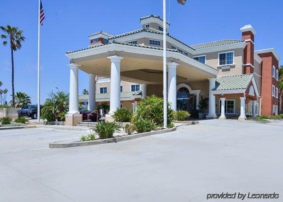 Фото Comfort Suites Oceanside Camp Pendleton Area