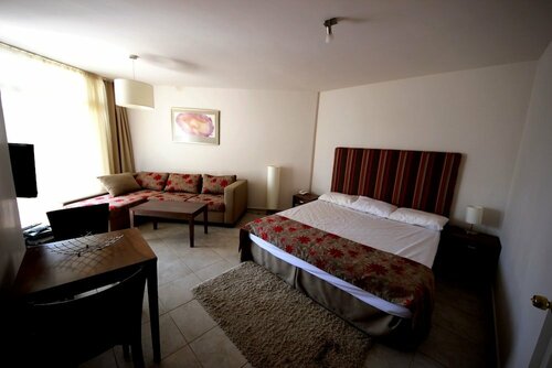 Гостиница Menada Kavaci Sozopol Apartments