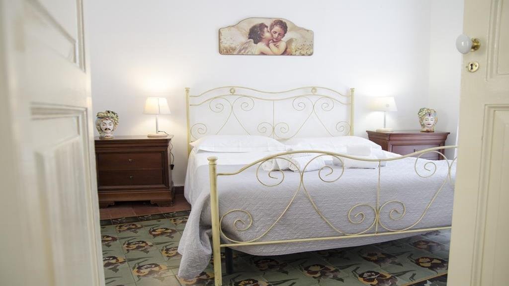 Фото Palazzo Bruca Catania