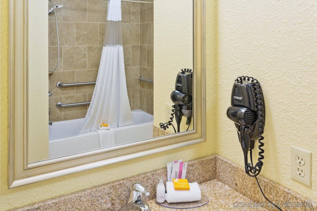 Фото Highland Suites