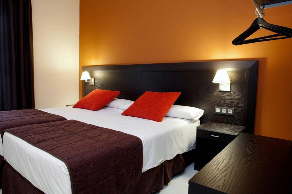 Фото Exe Málaga Museos Hotel