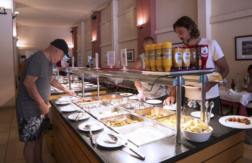 Гостиница Xon's Platja Apart Hotel в Эмпуриабраве