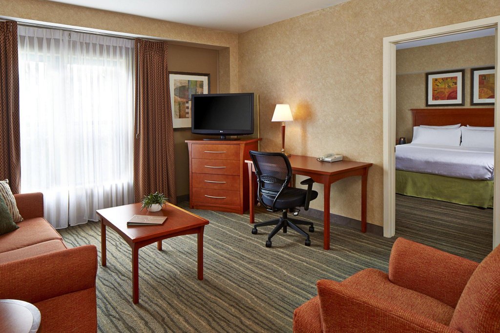 Фото Homewood Suites by Hilton Chicago-Lincolnshire