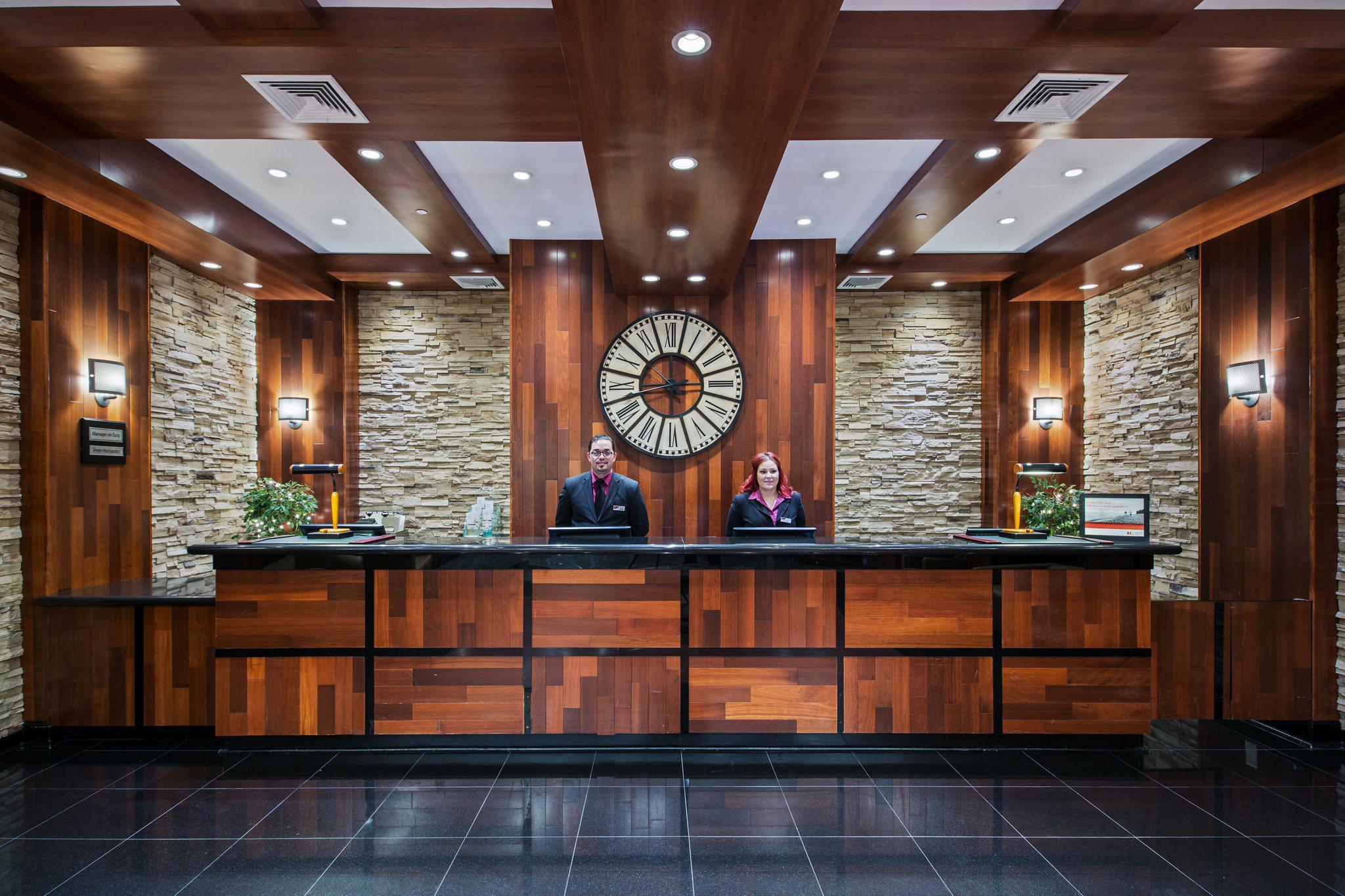 Фото Crowne Plaza Newark Airport, an Ihg Hotel