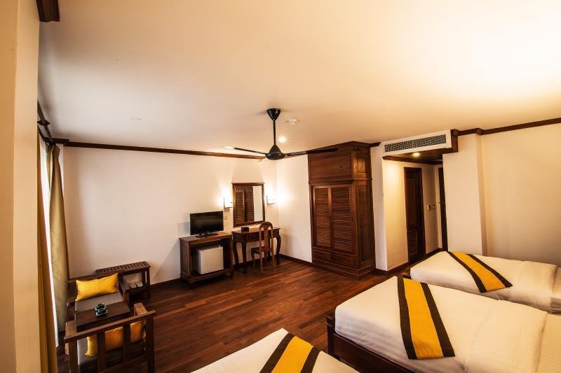 Фото The Palm Bay Resort