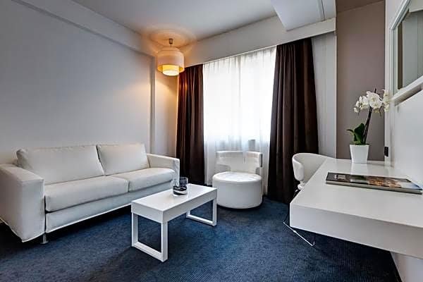 Фото iH Hotels Roma Z3