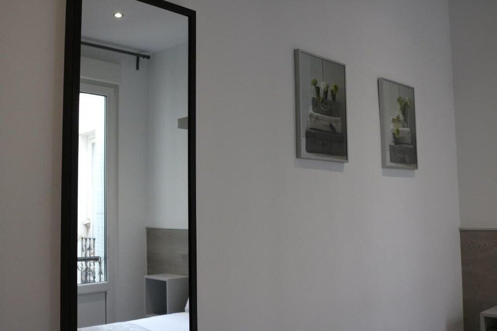 Фото B&b Apartamentos Madrid Centro Fuencarral 46