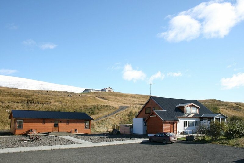 Гостиница Huts in Víðidalur