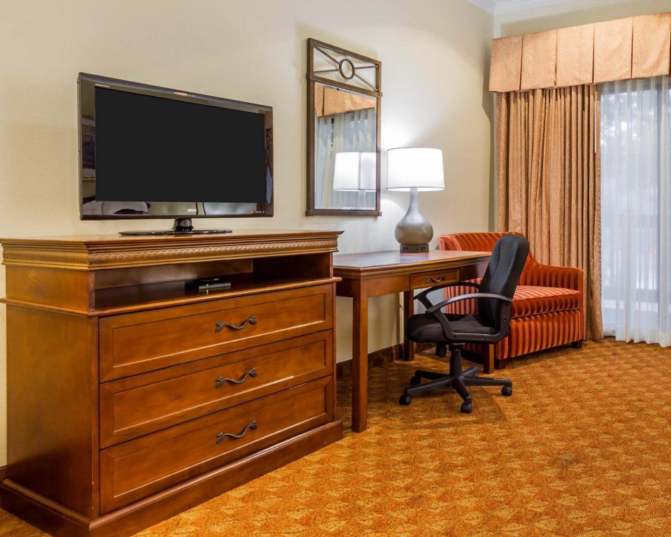 Фото Comfort Inn Monterey Peninsula Airport