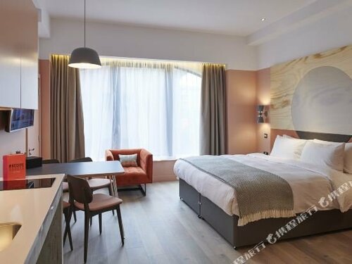 Гостиница Room2 Southampton Hometel в Саутгемптоне