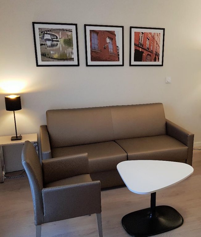Фото Residhome apparthotel Toulouse Ponts Jumeaux