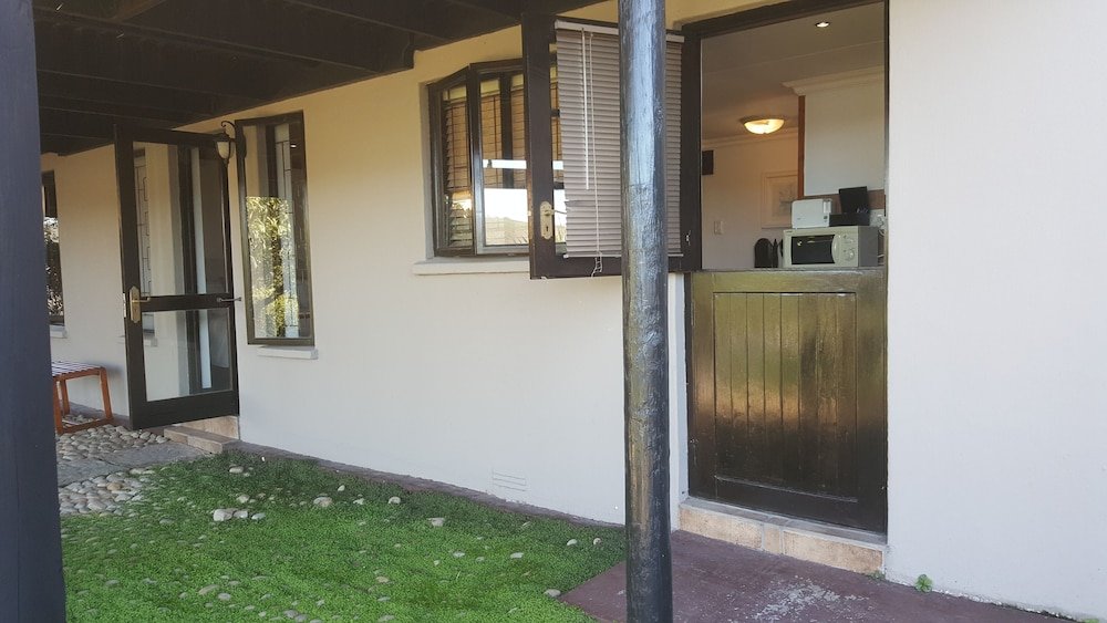 Фото Lagoon Lodge