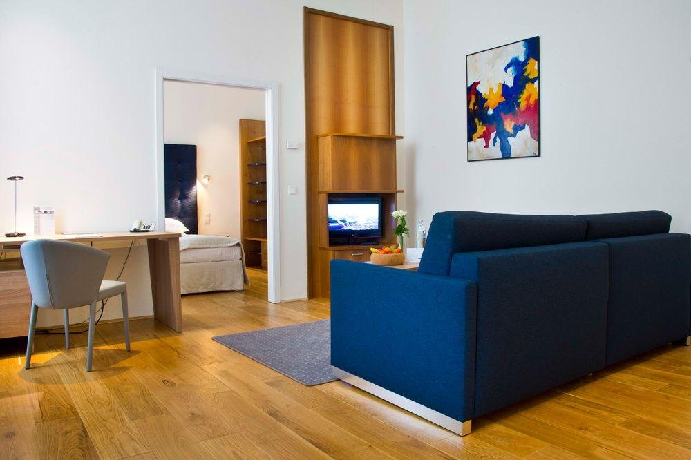 Фото HiLight Suites Hotel