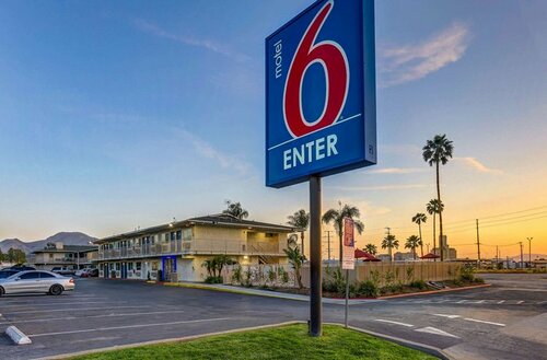 Гостиница Motel 6 San Bernardino South в Сан-Бернардино