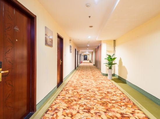 Фото Greentree Inn Suzhou Taicang Baolong Square Express Hotel