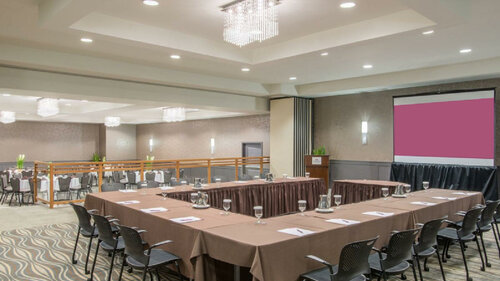 Гостиница Crowne Plaza Suffern - Mahwah, an Ihg Hotel