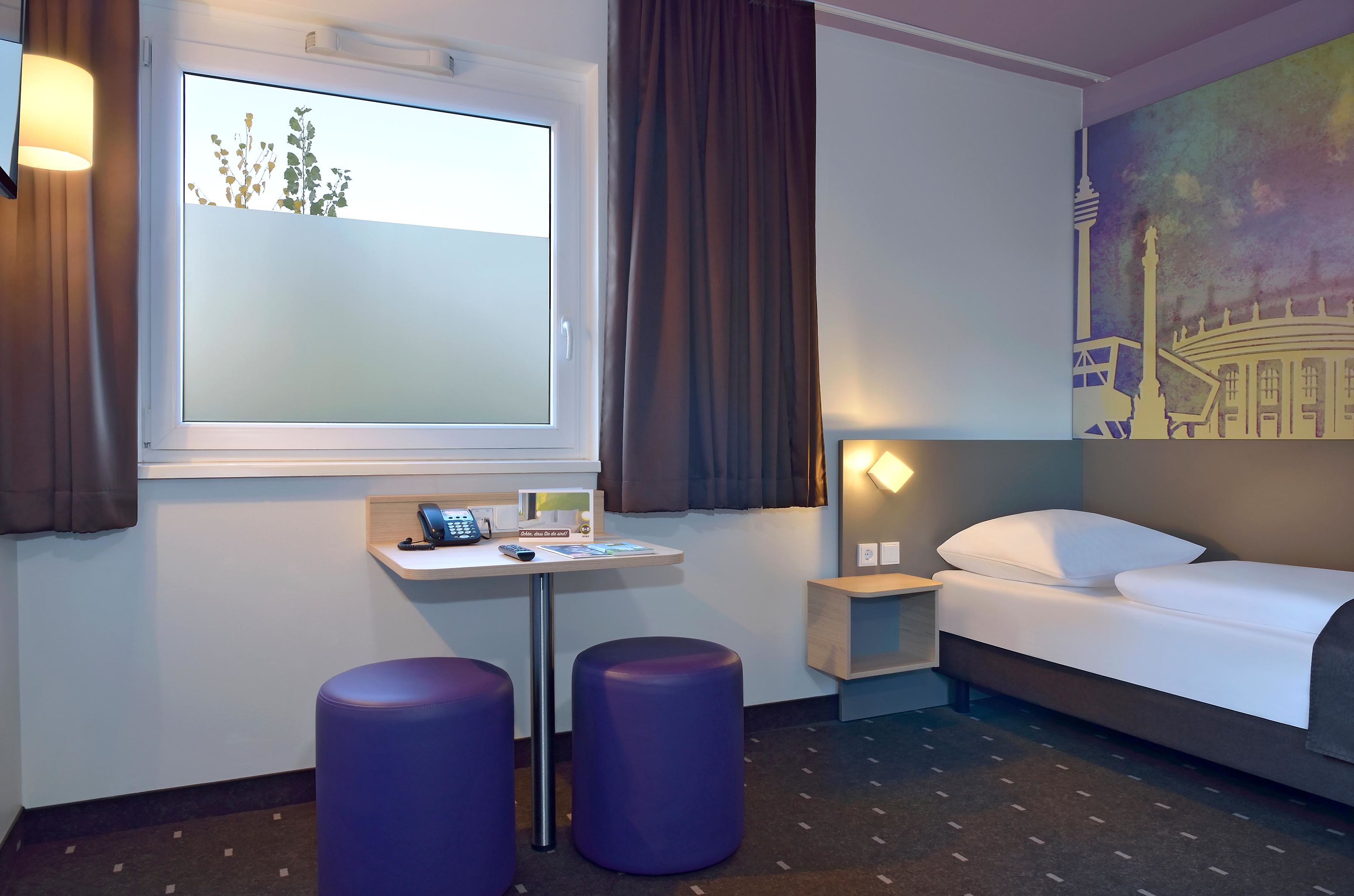 Фото B&b Hotel Stuttgart-Vaihingen