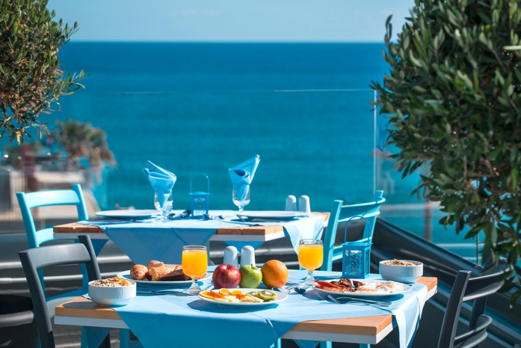 Фото Infinity Blue Boutique Hotel and SPA - Adults Only