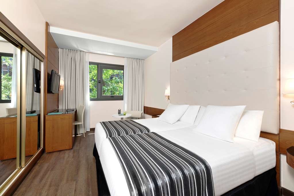 Фото Melia Madrid Serrano