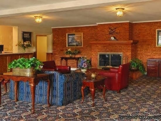 Фото Governor House Inn