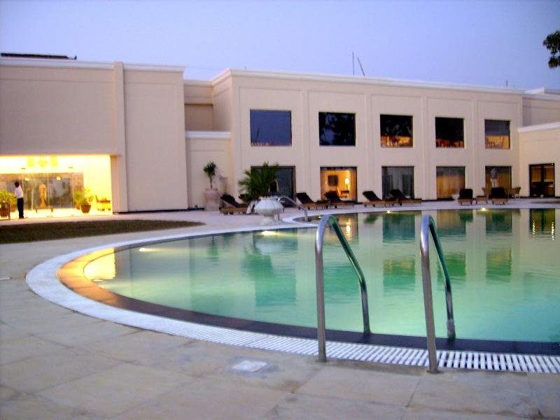 Фото The Lalit Temple View Khajuraho