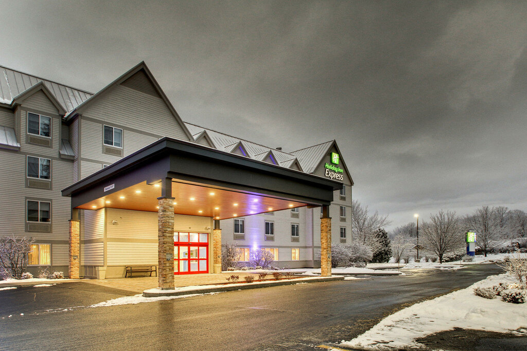 Hotel Holiday Inn Express & Suites Lincoln East - White Mountains, State of New Hampshire, photo