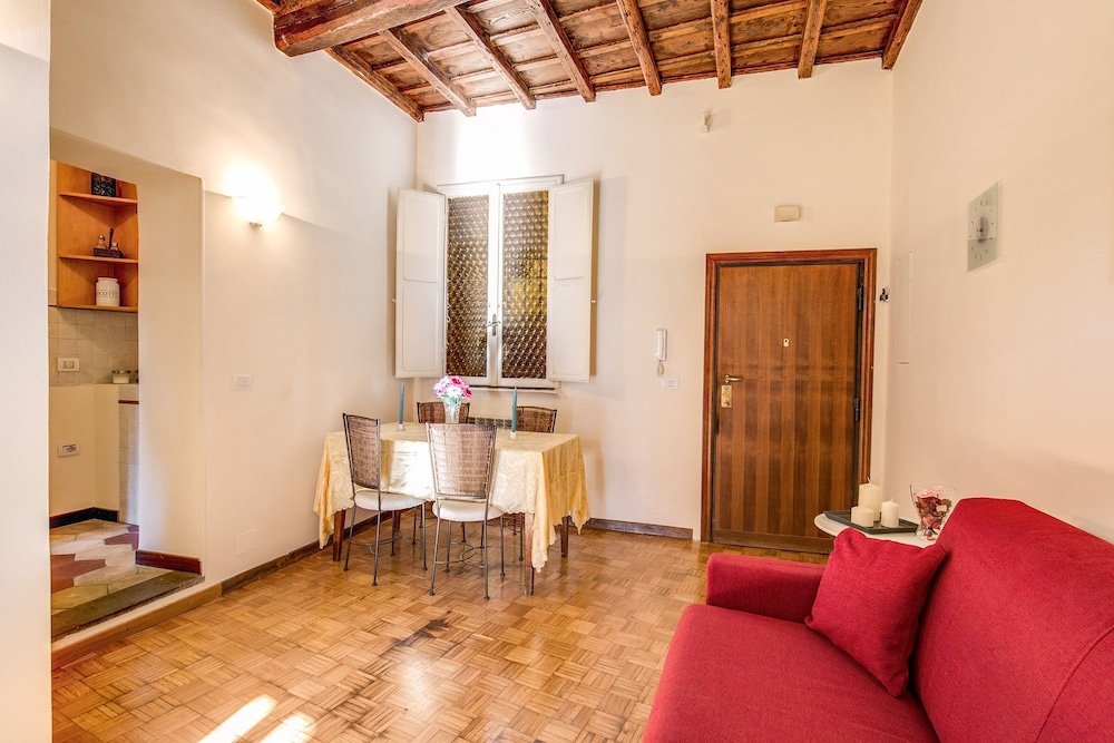 Фото Monticelli Viola