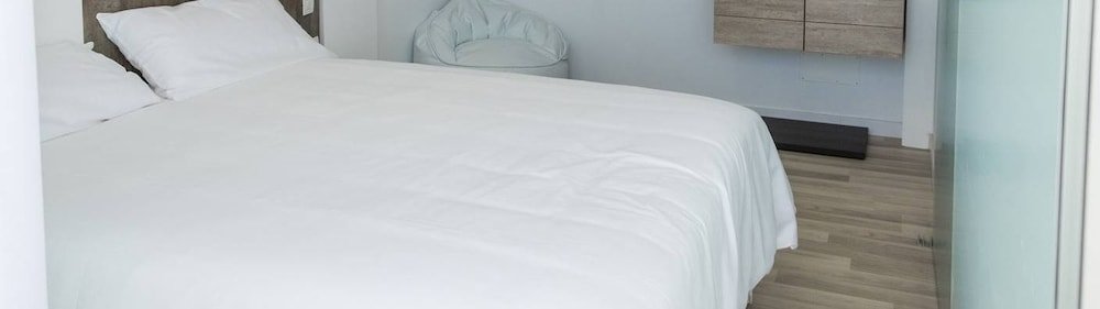 Фото Amadores C&h Suites