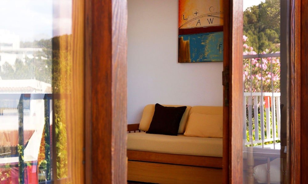 Фото Granada Apartments Ibiza