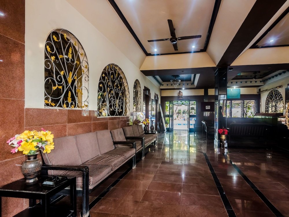 Фото отеля 2