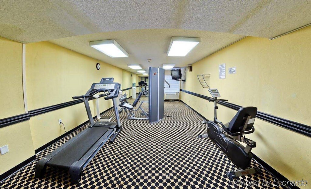 Фото Red Roof Inn Charlotte - University