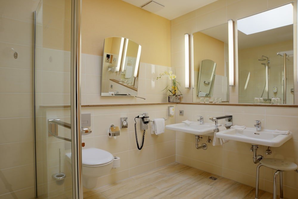 Фото NordWest-Hotel Am Badepark