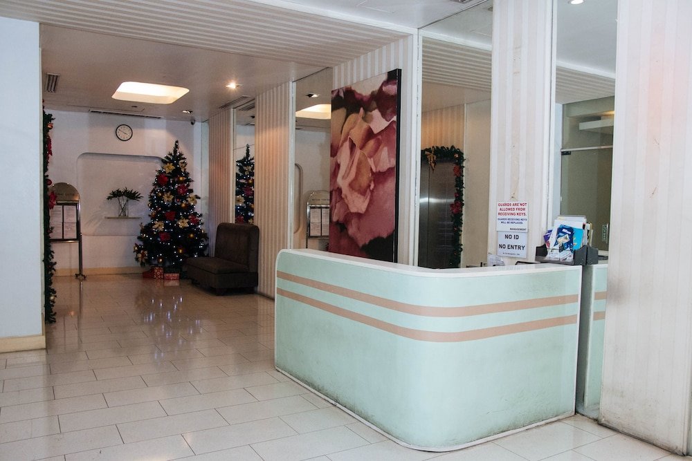 Фото RedDoorz Plus @ Poblacion Makati