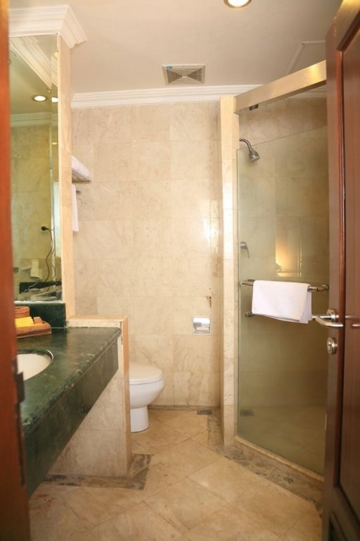 Фото Bukit Randu Hotel and Restaurant