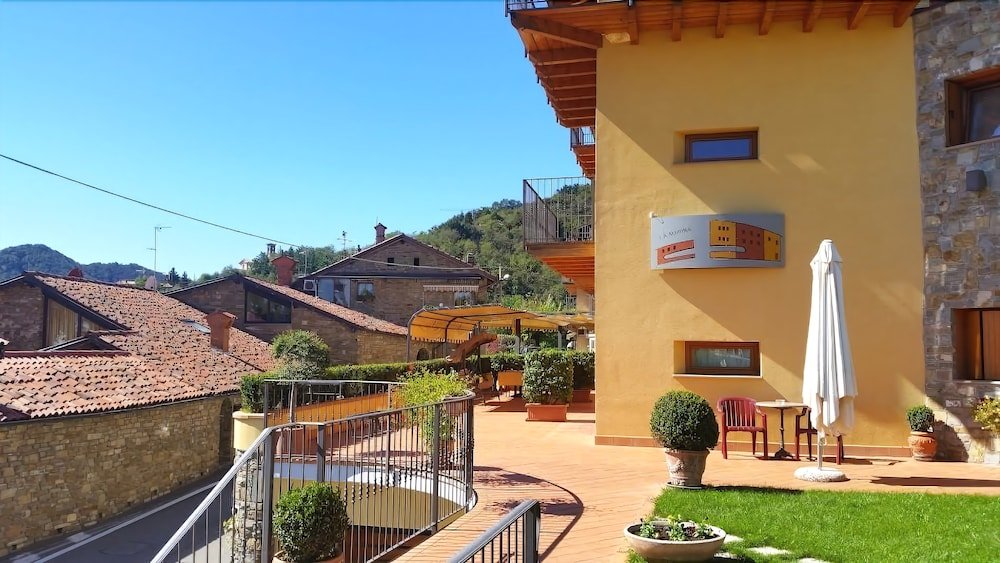 Фото La Marina RistHotel