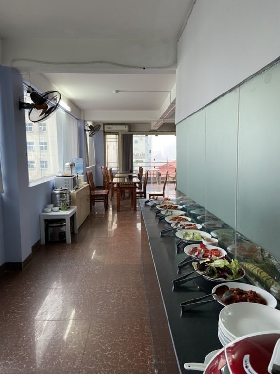 Фото Glory Inn Hotel