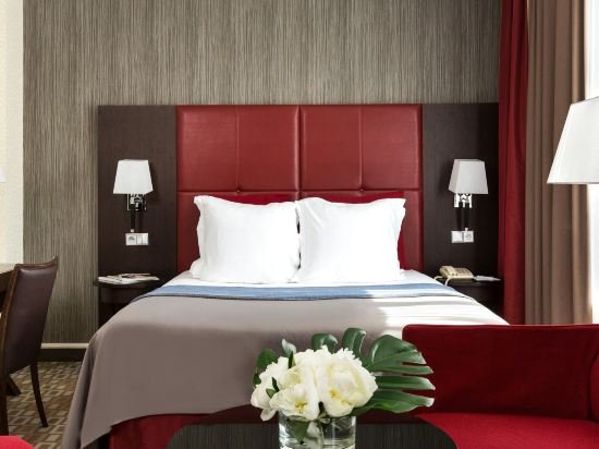 Фото Crowne Plaza Paris Republique