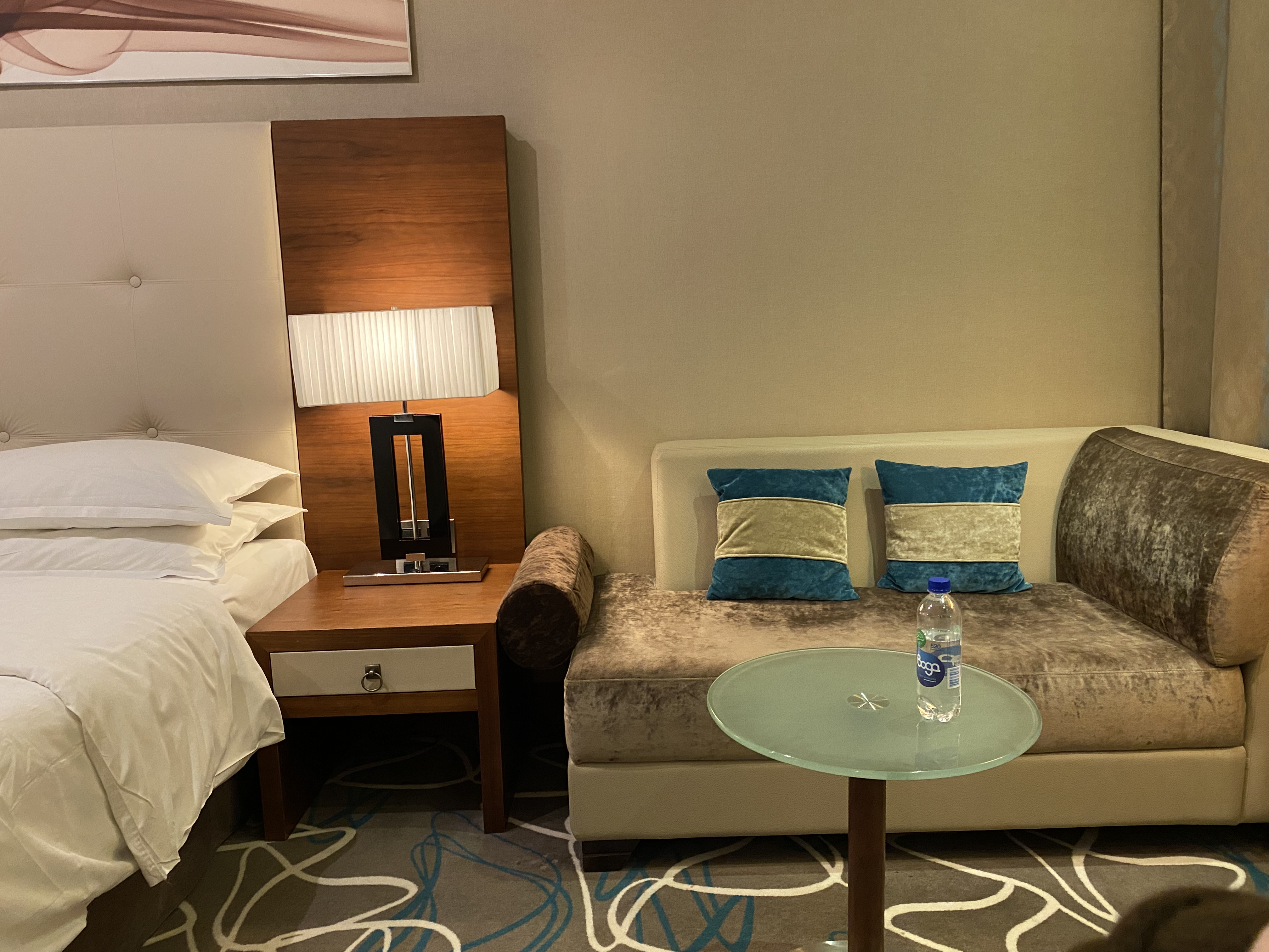 Фото Sheraton Skypoint Luxe