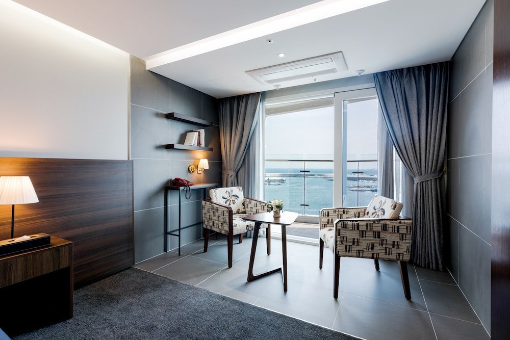 Фото Co-op City Hotel Harborview